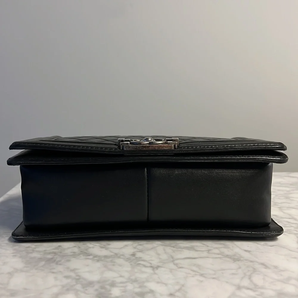 CHANEL Calfskin Quilted Medium Boy Flap Bag Black